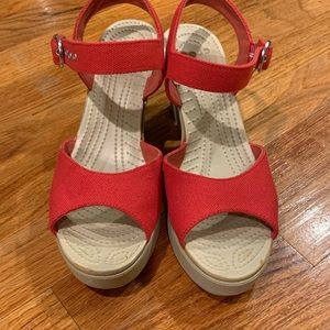 Red crocs sandals/wedges